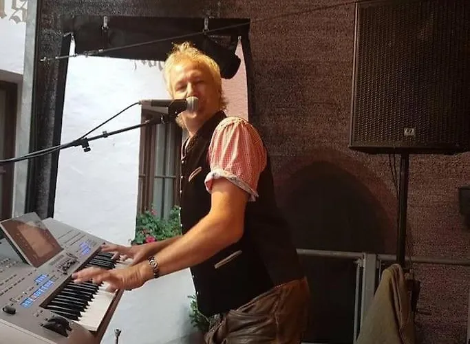 Robert's דירה צליה